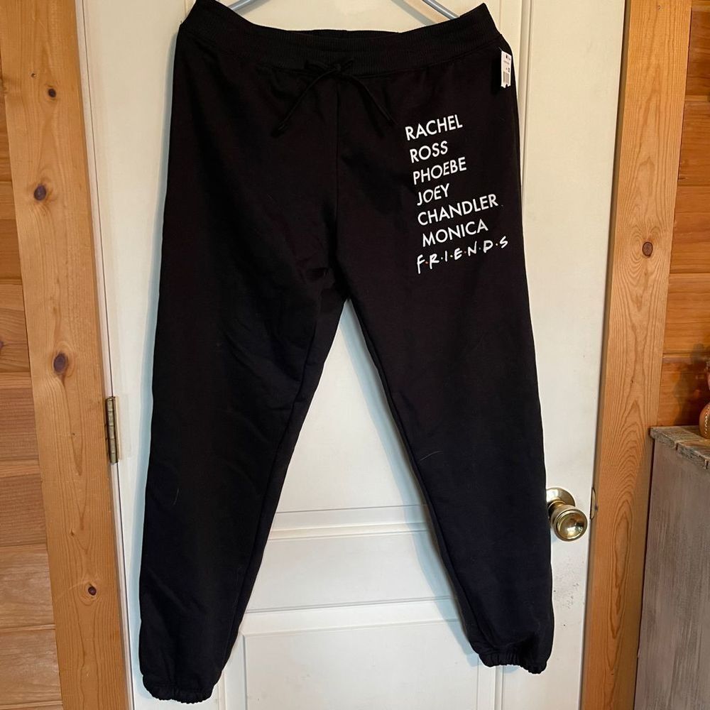 NWT Friends fleece joggers, size L